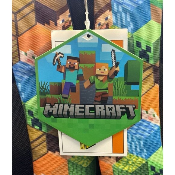 Minecraft Light Up Backpack 17 Inch Bag Unisex Black Green Padded Shoulders NEW - Picture 10 of 11